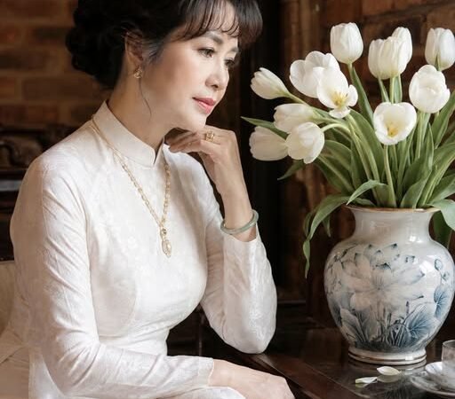 EM ĐỢI, tác giả Nga Lê